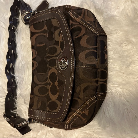 Vintage Coach purse excellent like new condition - Picture 5 of 8